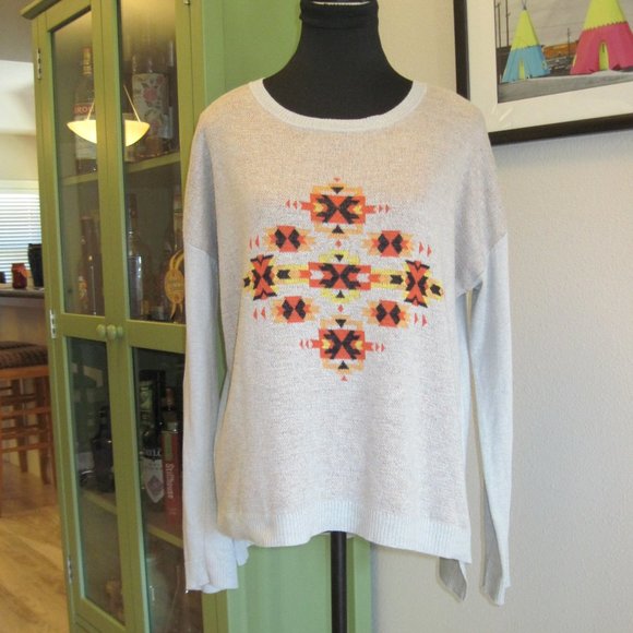 Kensie Tribal Print sweater - Picture 1 of 4